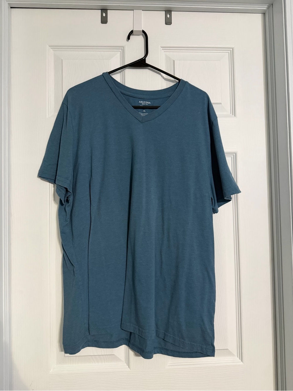 Arizona Jean Co. V-Neck T-Shirt Size XL
